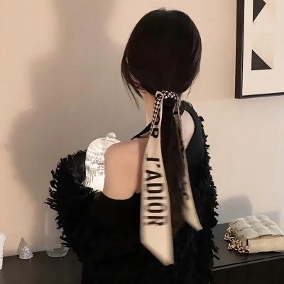 穿书七零被全家宠